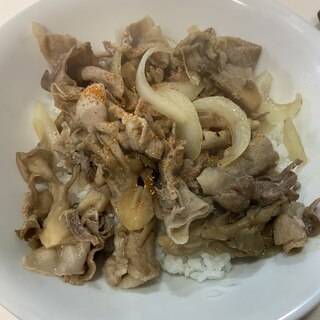 豚肉と舞茸の生姜焼き丼